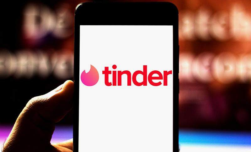 The  Tinder Verification Service (Blue Badge) image and its features. 